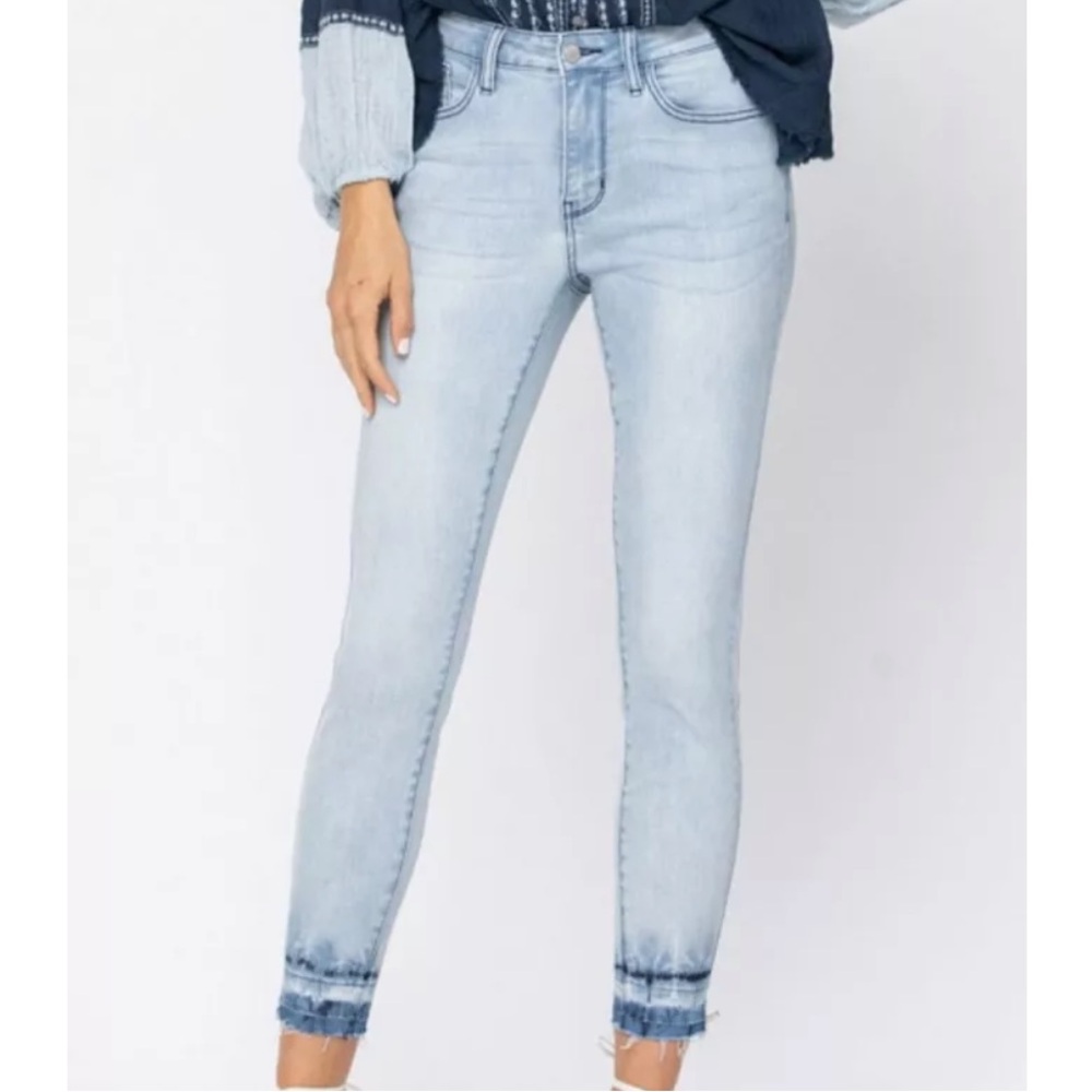 Judy Blue Jeans Tie Dye & Release Hem Skinny Mid Rise Light Blue 16  New w/Tags